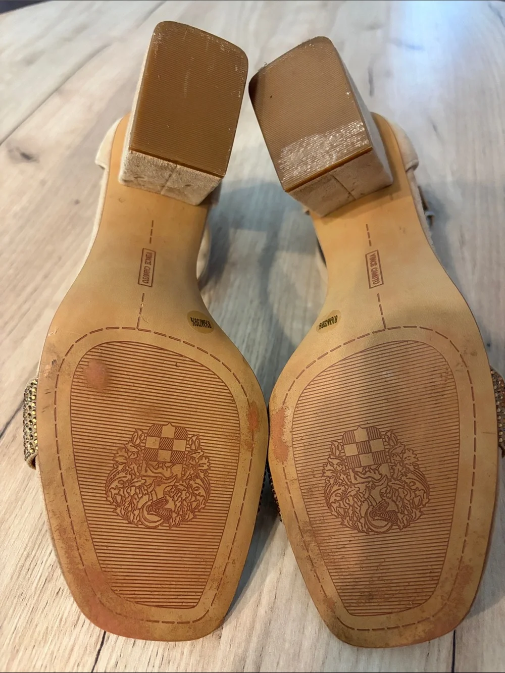 VINCE CAMUTO MACHILA NUDE RHINESTONE BLOCK HEEL SANDALS SIZE 8.5